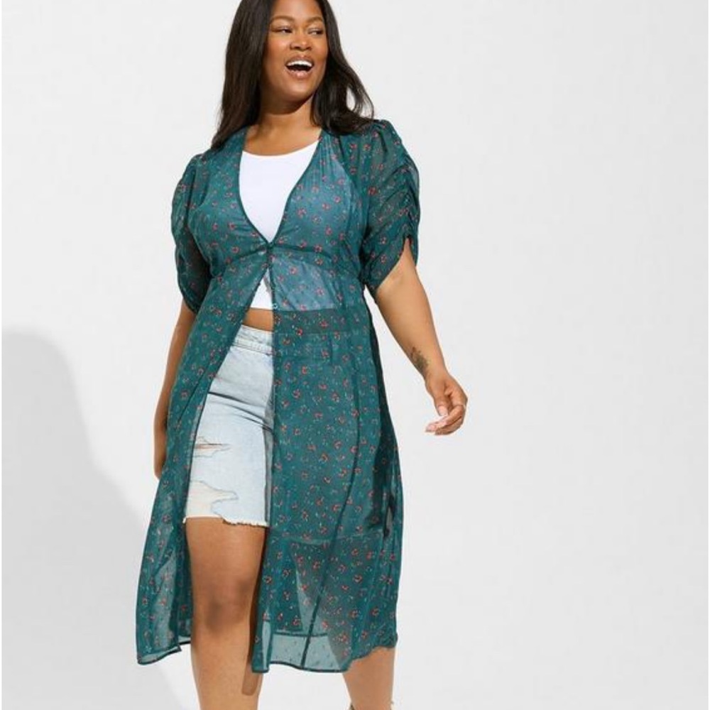 Torrid Chiffon Ruched Sleeve Kimono